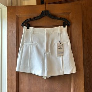 NWT Zara high waisted tailored shorts. Size M. White.
